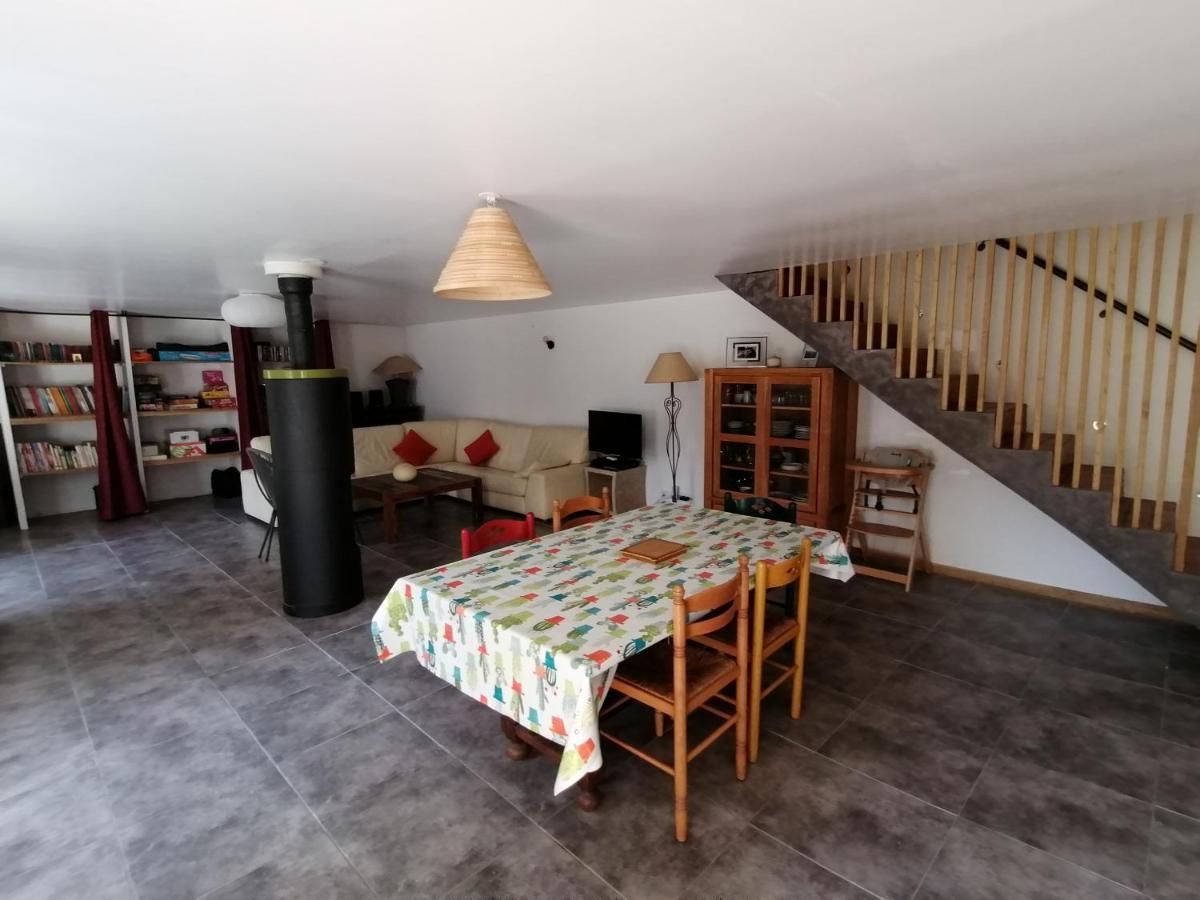 Maison Renovee En Pierres Sejour Spacieux Avec Jardin Et Terrasse Amenagee Pres Omaha Beach & Bayeux A 5Mn De La Mer Tous Commerces Commes Bagian luar foto